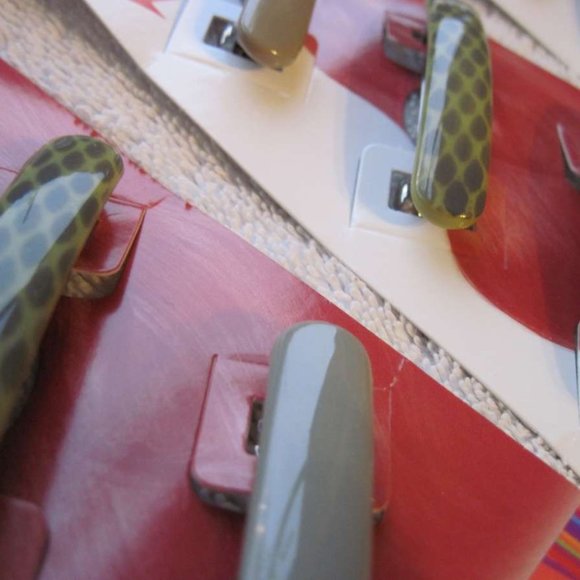 3 Goody Stay Put Slide Proof Hair Barrettes Secure Back Clips Blonde Black Brown - Picture 12 of 12